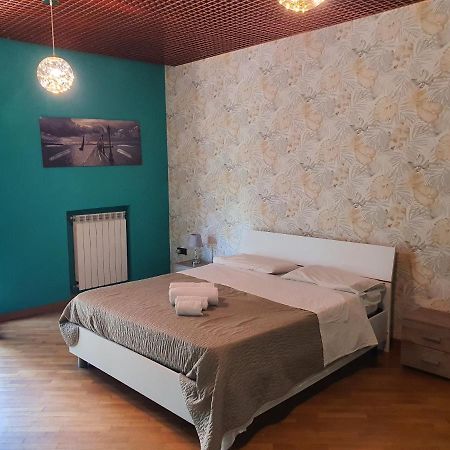 b b desy Bed & Breakfast Caserta Bagian luar foto
