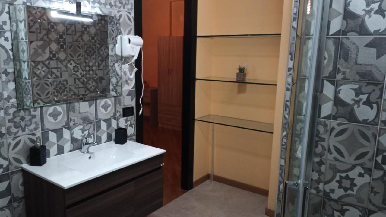 b b desy Bed & Breakfast Caserta Bagian luar foto